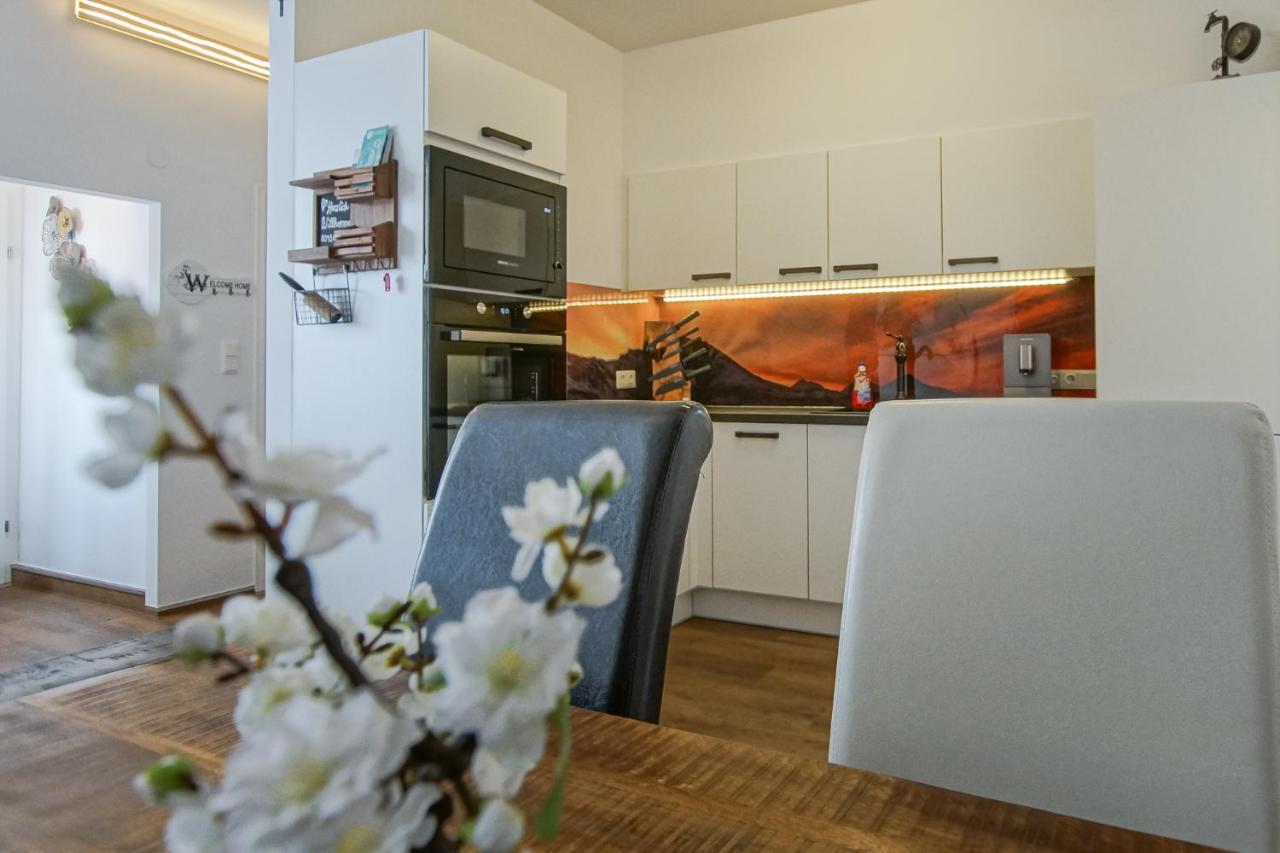 Auszeit Steiraland 8 Mit Ueberdachten Balkon Und Parkplatz 莱奥本 外观 照片