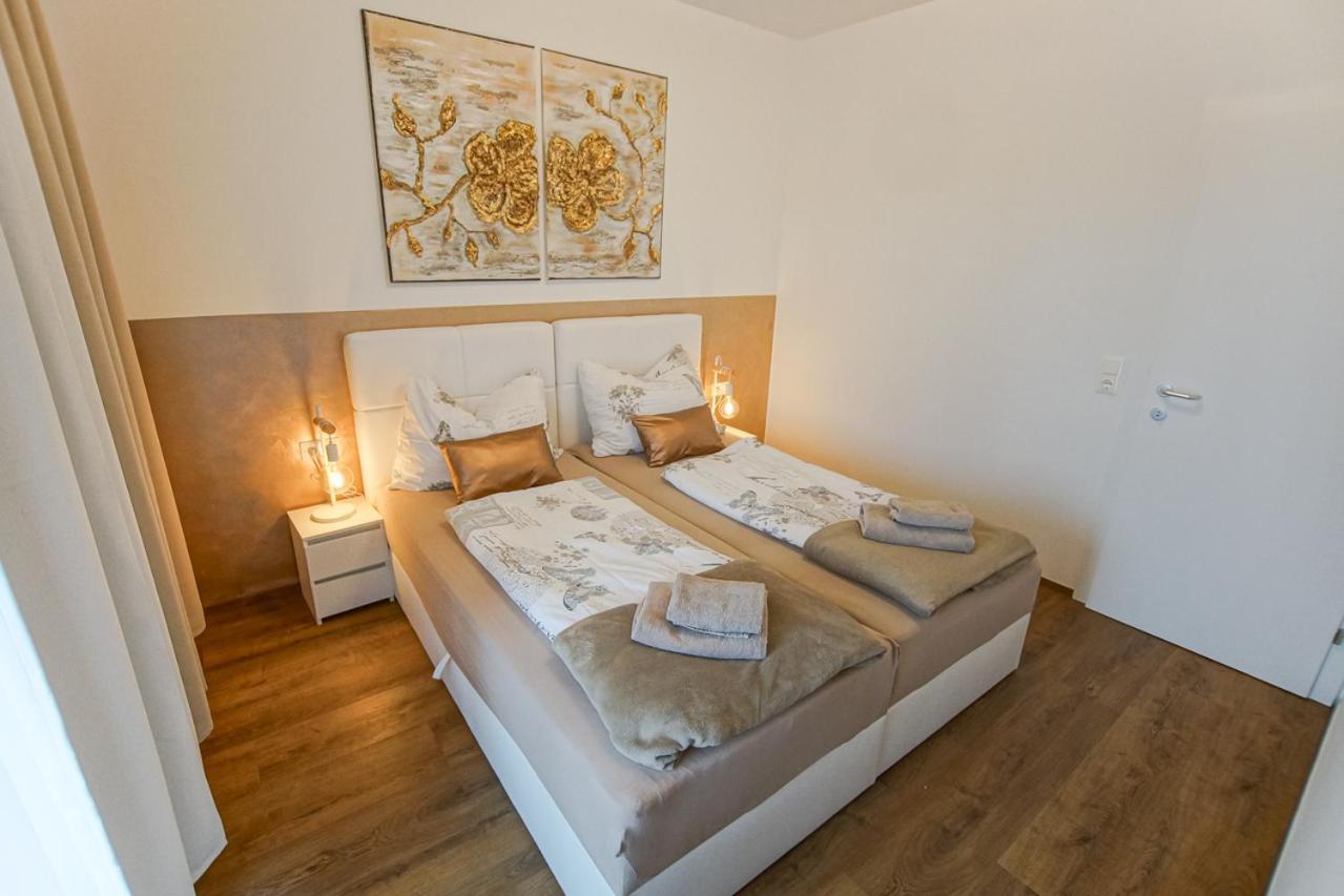 Auszeit Steiraland 8 Mit Ueberdachten Balkon Und Parkplatz 莱奥本 外观 照片