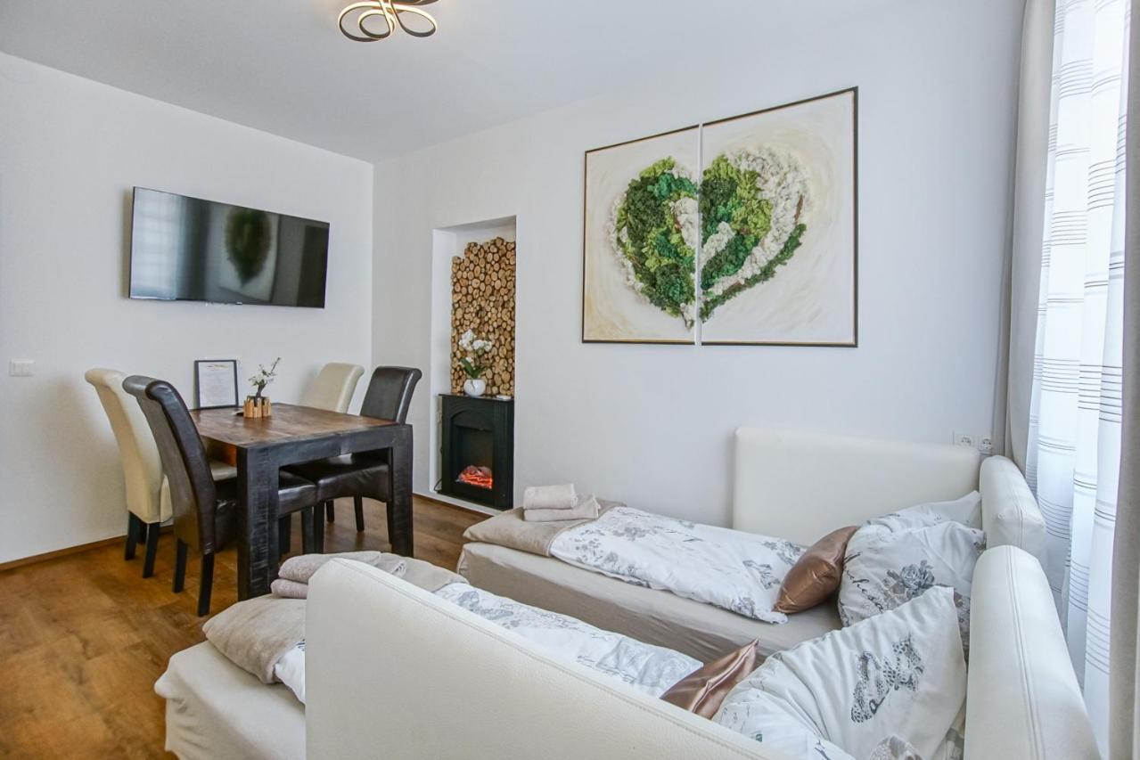 Auszeit Steiraland 8 Mit Ueberdachten Balkon Und Parkplatz 莱奥本 外观 照片
