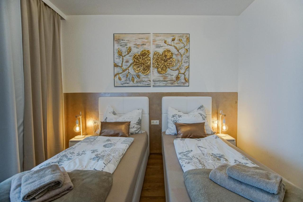 Auszeit Steiraland 8 Mit Ueberdachten Balkon Und Parkplatz 莱奥本 外观 照片