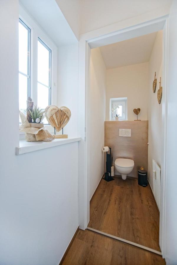Auszeit Steiraland 8 Mit Ueberdachten Balkon Und Parkplatz 莱奥本 外观 照片