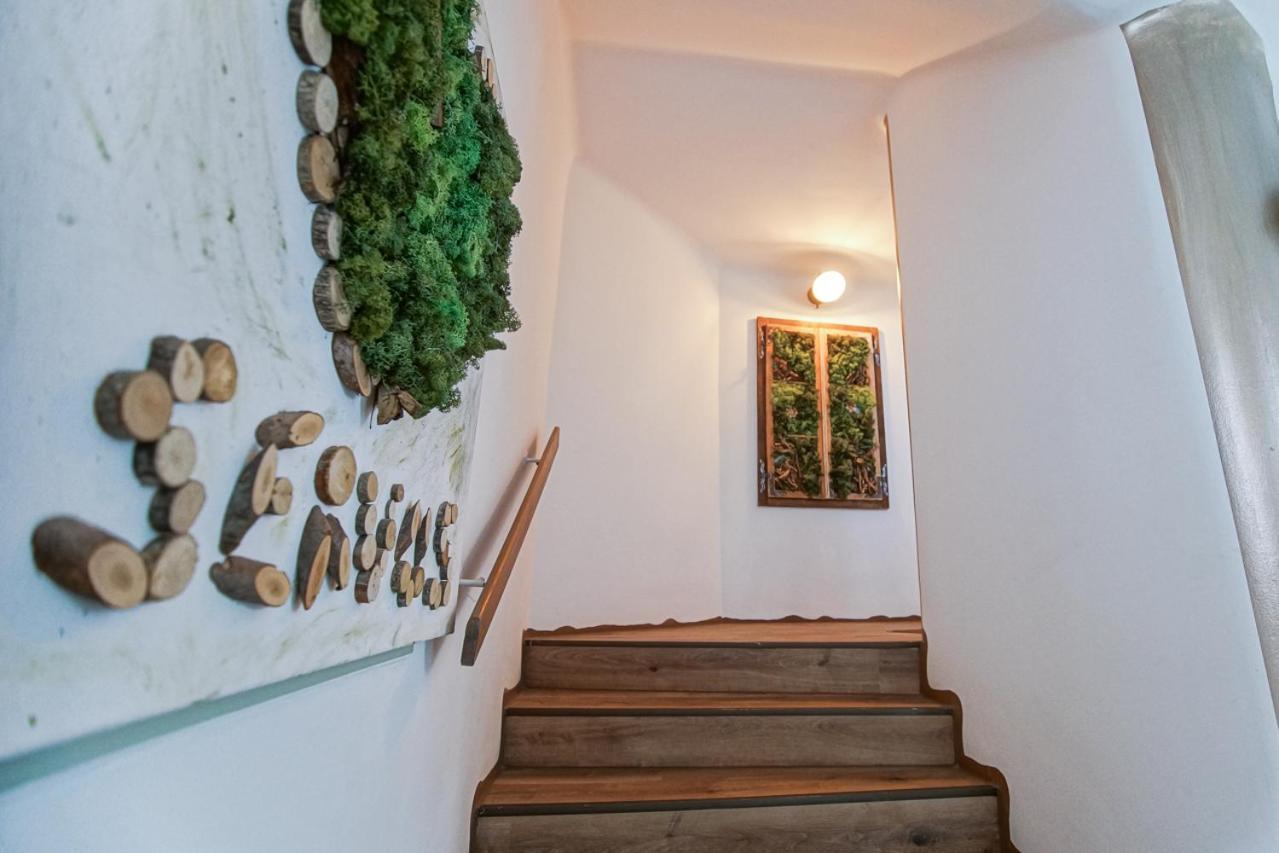 Auszeit Steiraland 8 Mit Ueberdachten Balkon Und Parkplatz 莱奥本 外观 照片